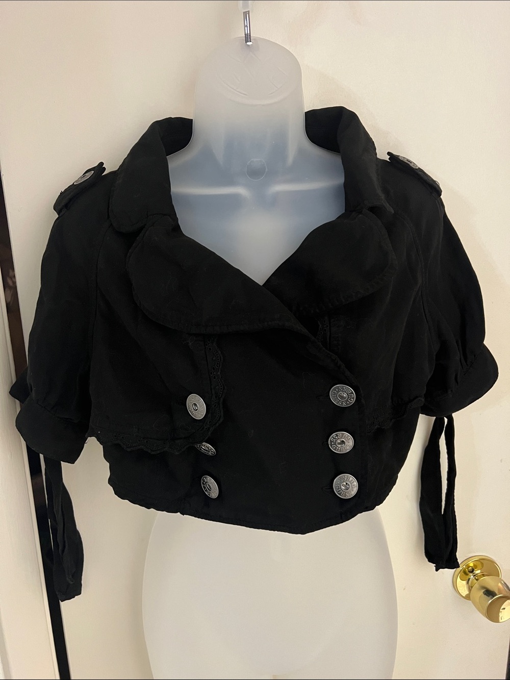 GUESS Black Cropped Button-Front Women's Top